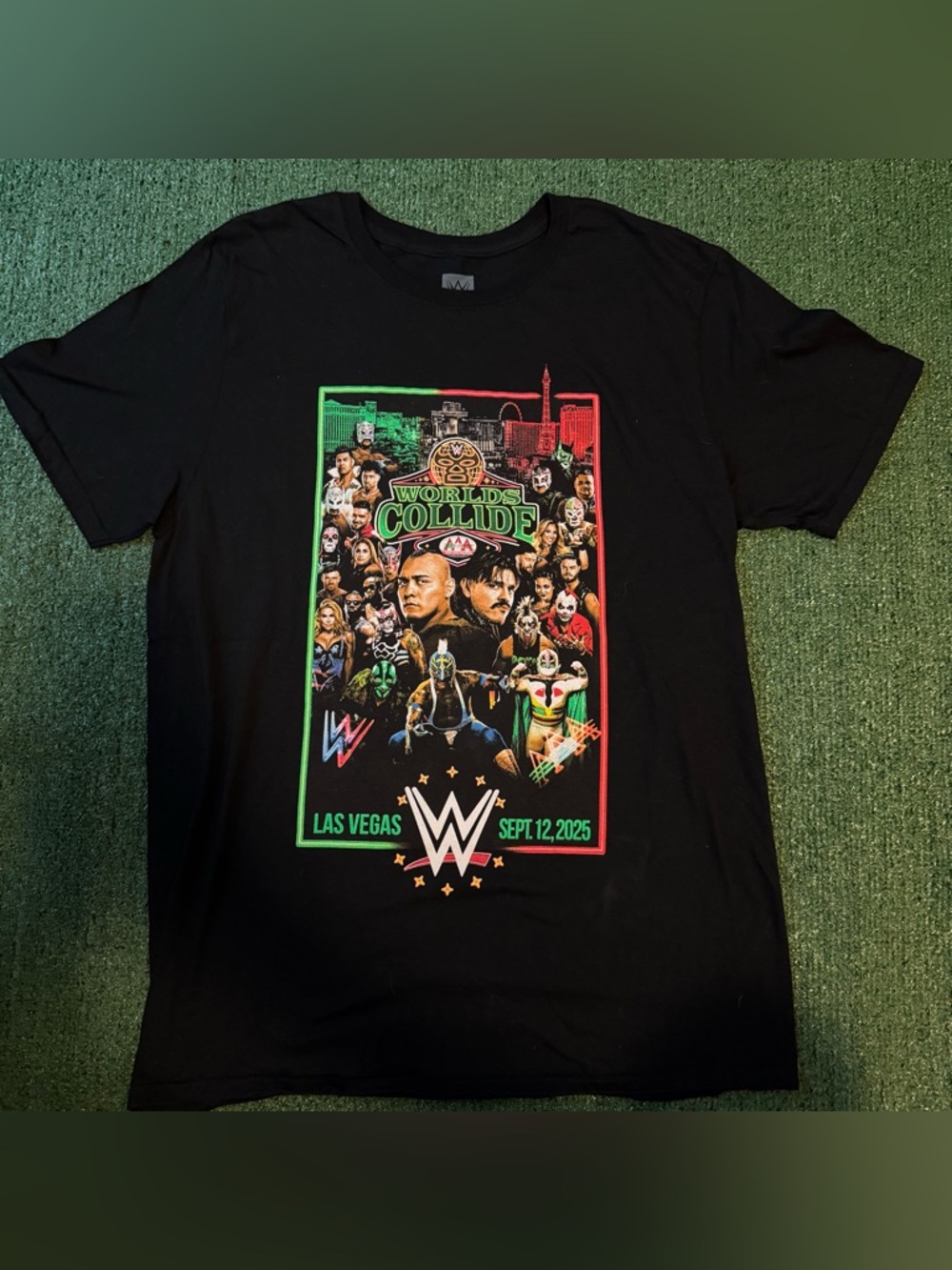 WWE AAA Worlds Collide 2025 Tee Shirt Large Wrestling
